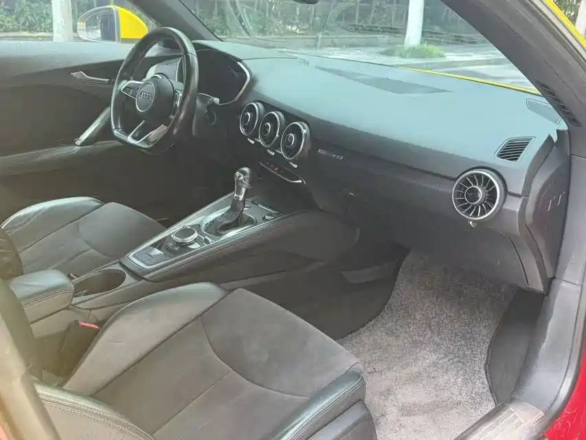 Audi TT TT Coupe 45 TFSI quattro