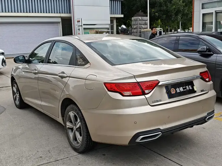 Geely Emgrand GL 1.8 L DCT Elite Connected