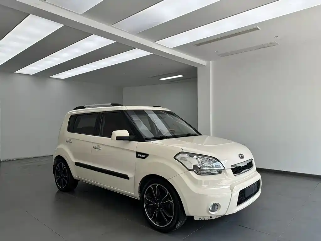 Soul 秀尔 2010款 2.0 L AT Premium