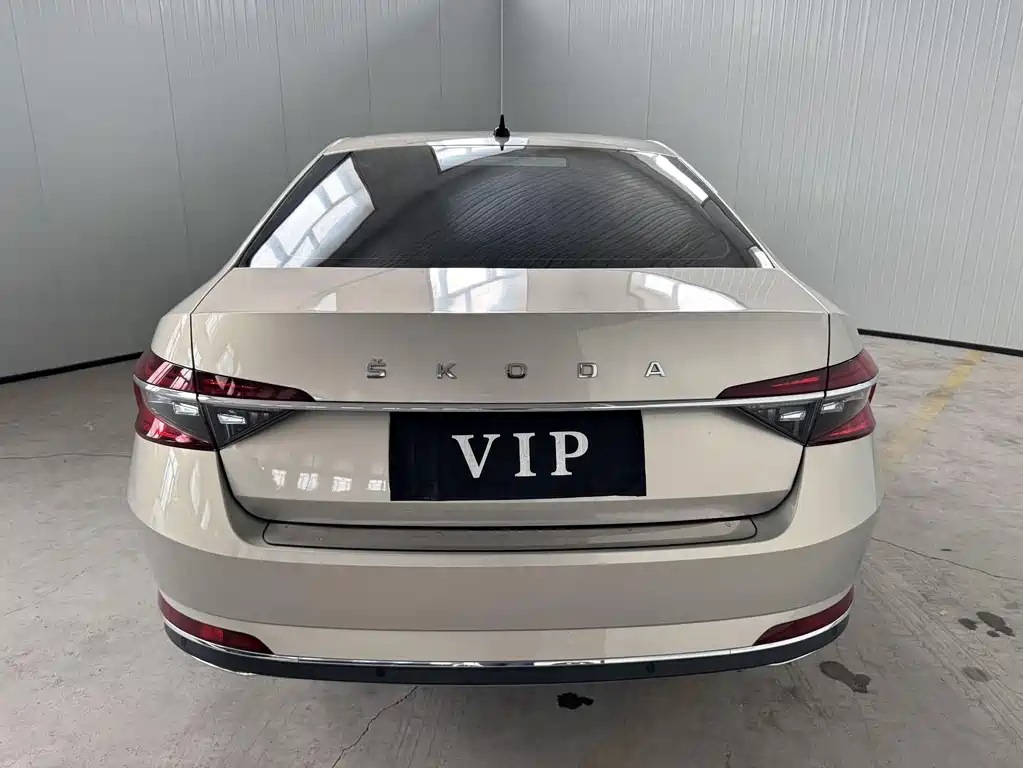 Superb TSI280 DSG Premium