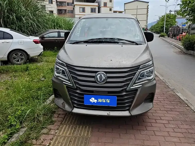 Dongfeng Lingzhi 菱智 2020款 M5 L 2.0 L 基本型 7座