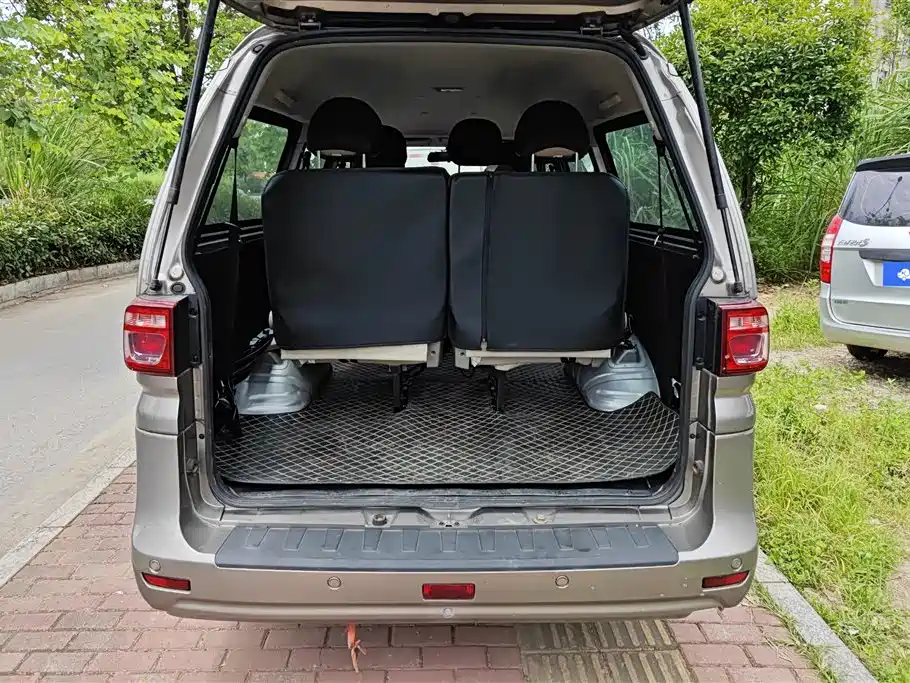 Lingzhi 菱智 2020款 M5 L 2.0 L 基本型 7座