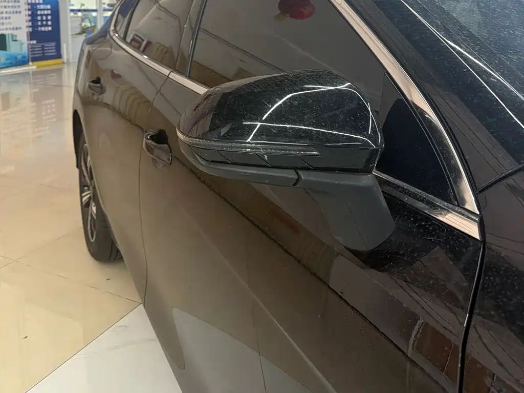 Destroyer 05 Glory DM-i 120 KM Luxury