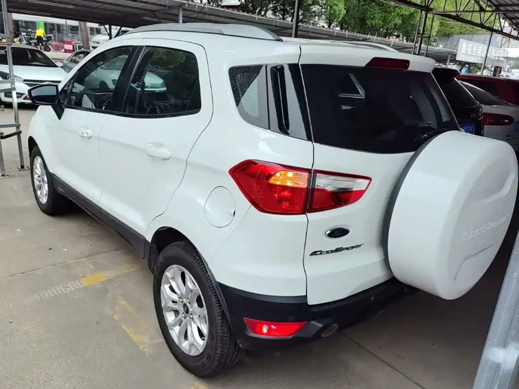 EcoSport 1.5 L Auto Distinguished