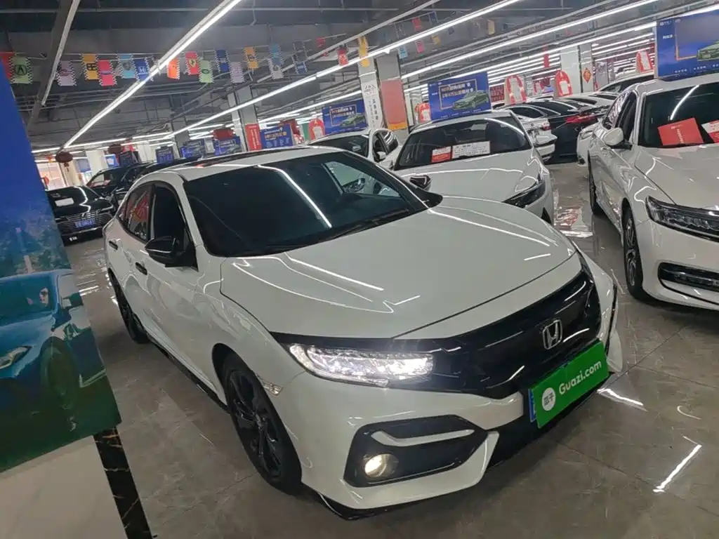 Civic HATCHBACK 220 TURBO CVT Trend Cool Control