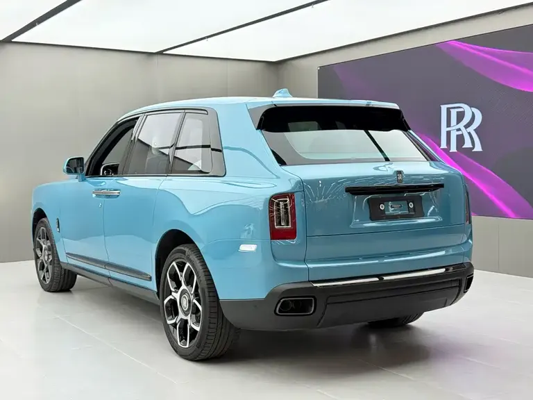 Rolls-Royce Cullinan Black Badge