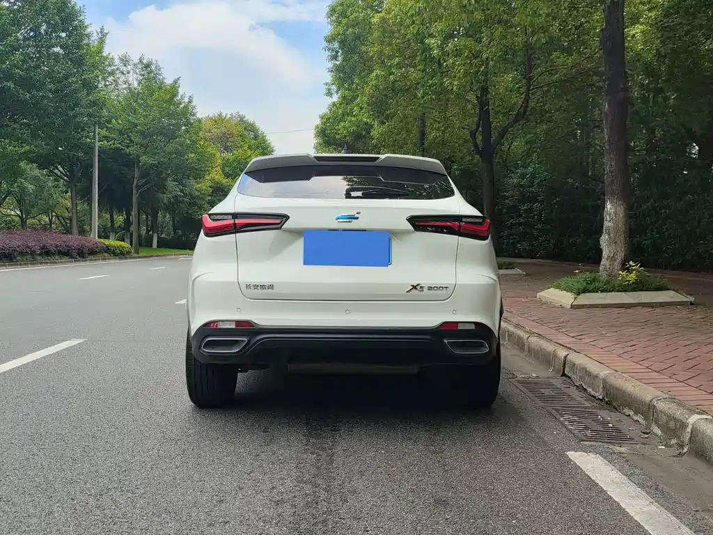 Changan Oshan X5 1.5 T DCT Luxury