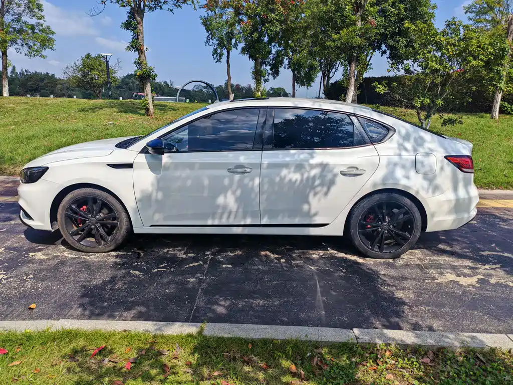 MG6 20 T Auto Sport