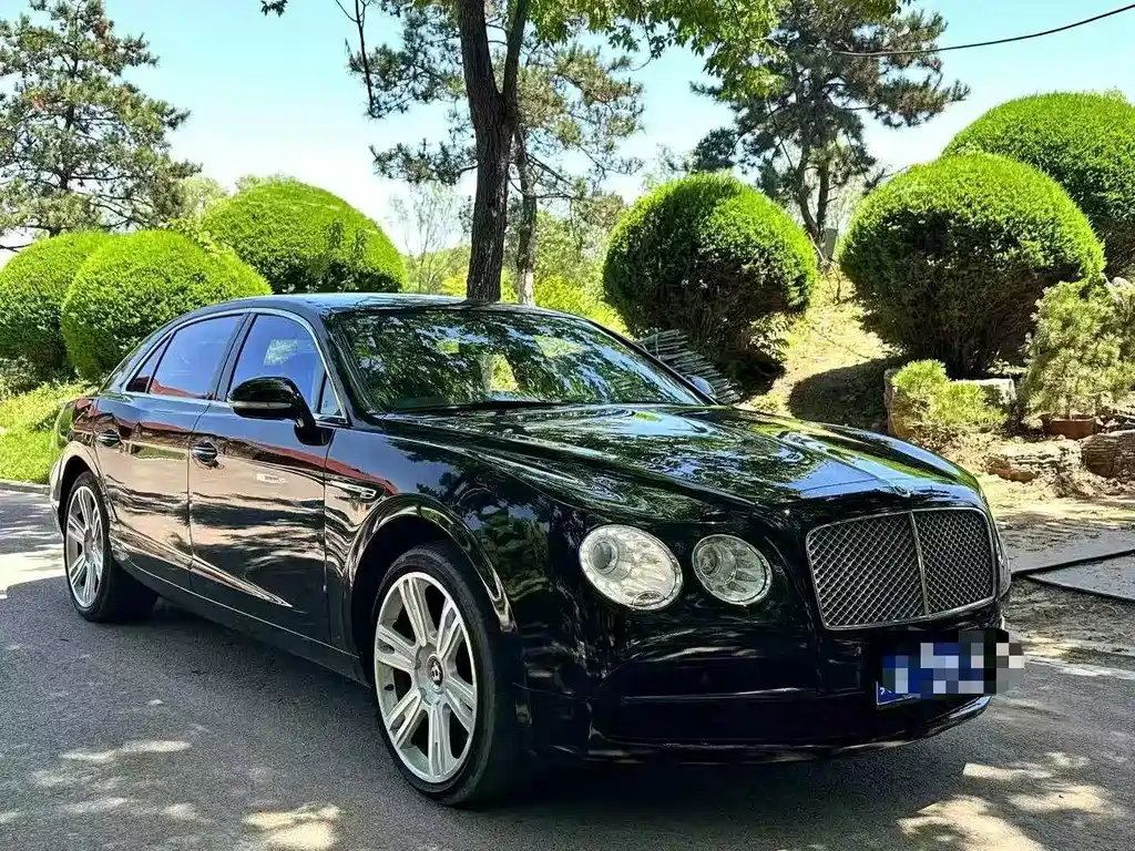 Flying Spur 4.0 T V8 Distinguished