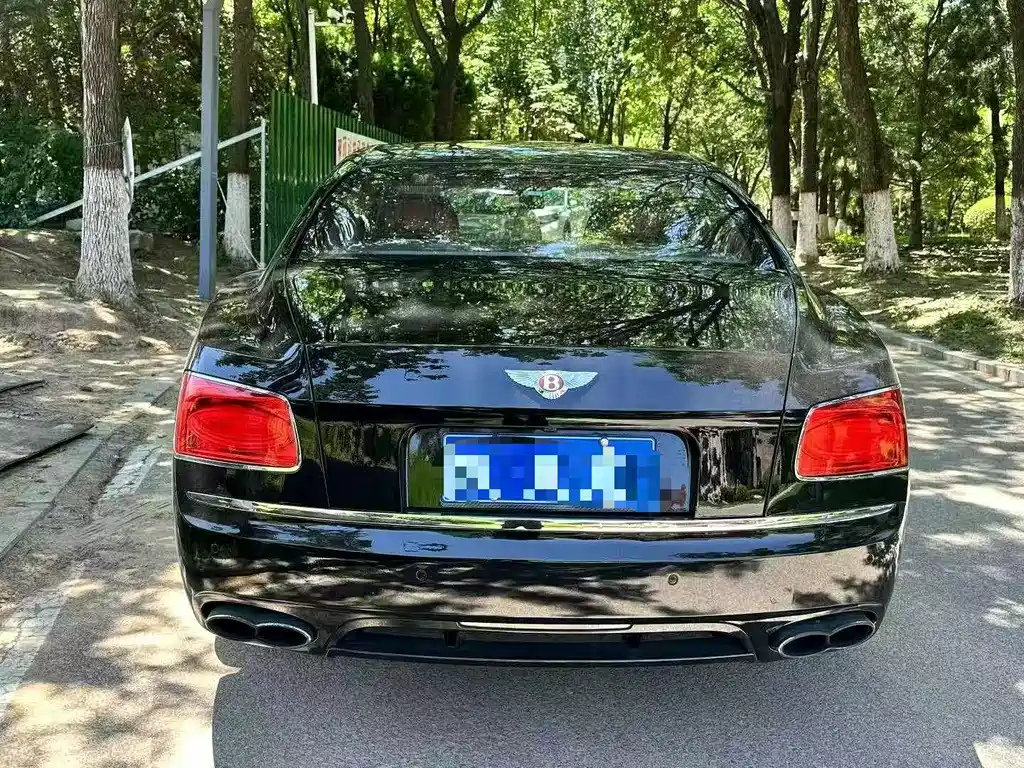 Flying Spur 4.0 T V8 Distinguished