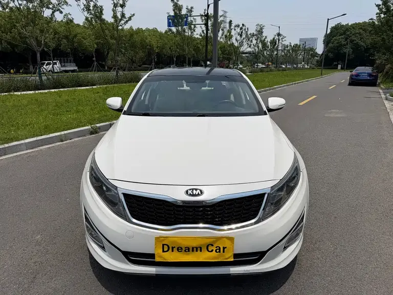 Kia K5 2.0 L Auto GL