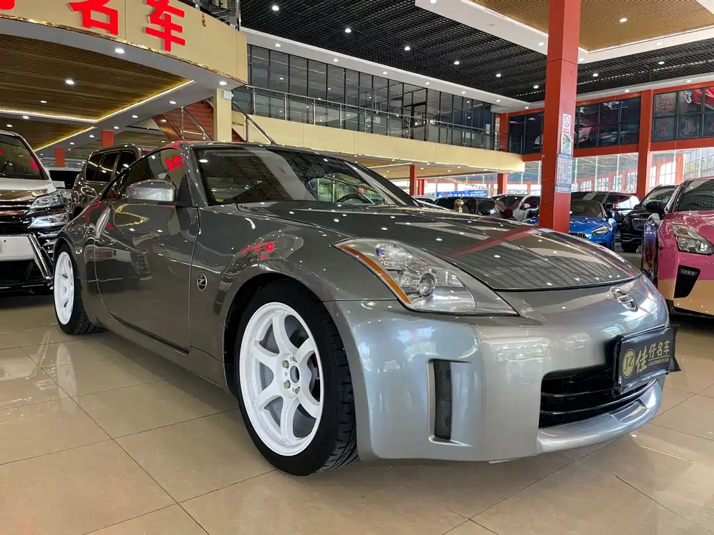 Nissan 350 Z 3.5 AT