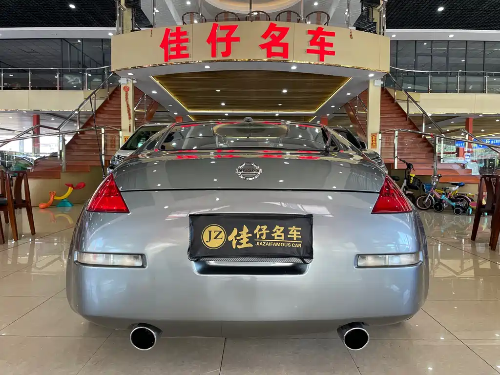 Nissan 350 Z 3.5 AT