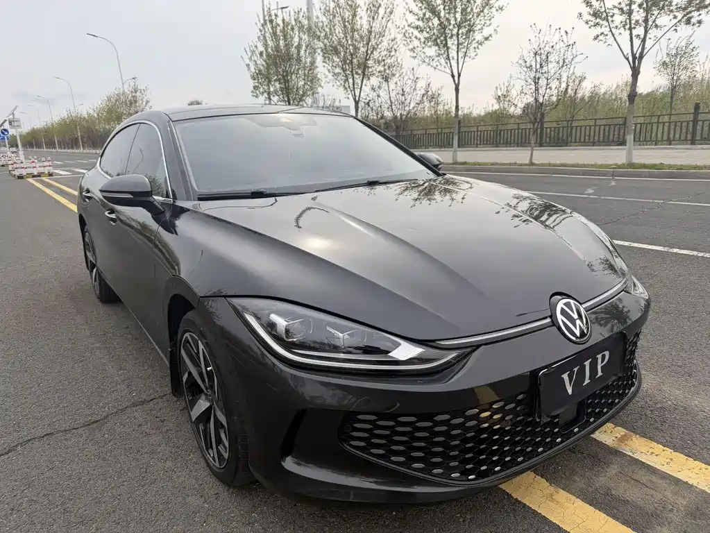 Lamando Lamando L 280 TSI DSG Spicy Cool