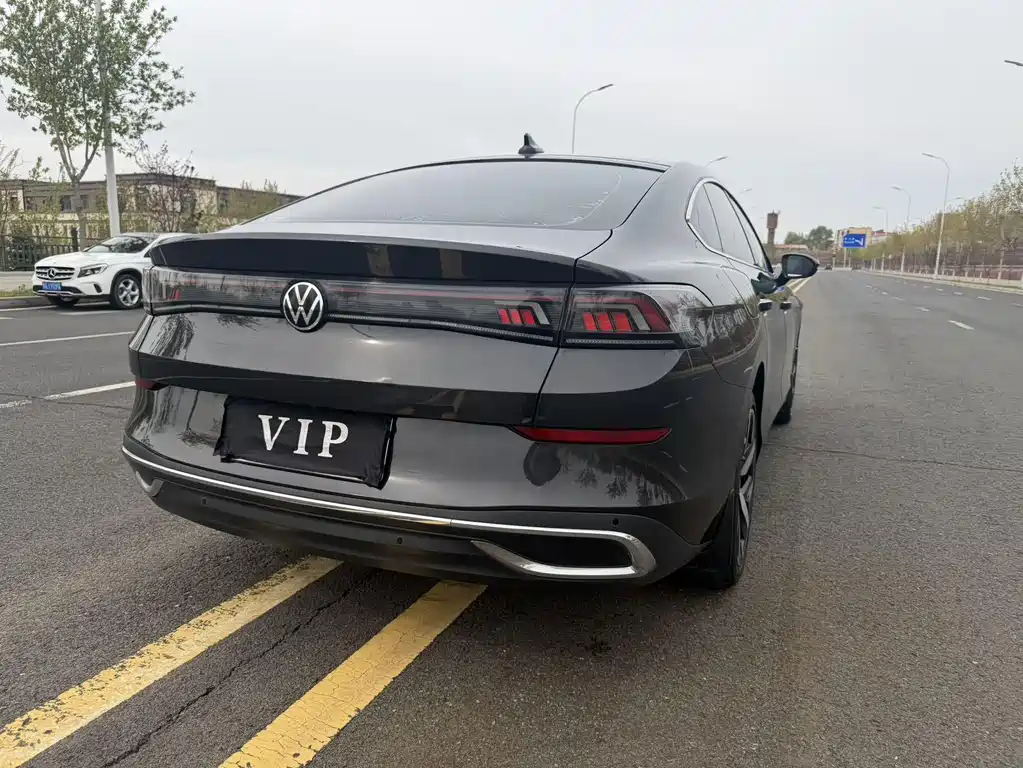 Lamando Lamando L 280 TSI DSG Spicy Cool