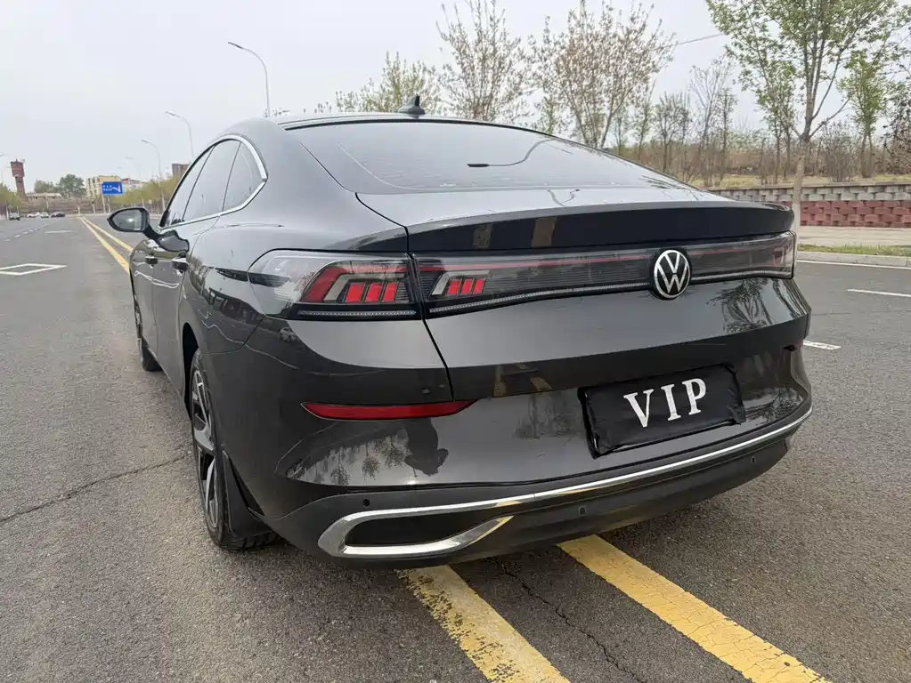 Lamando Lamando L 280 TSI DSG Spicy Cool