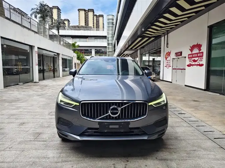 Volvo XC60 T5 4 WD Smart Ease