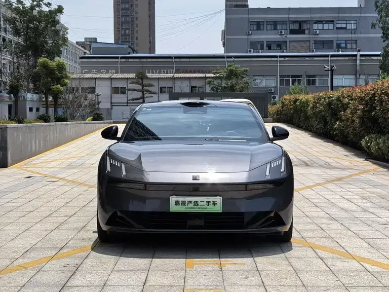 Lynk & Co 10 EM-P 120 4 WD Ultra