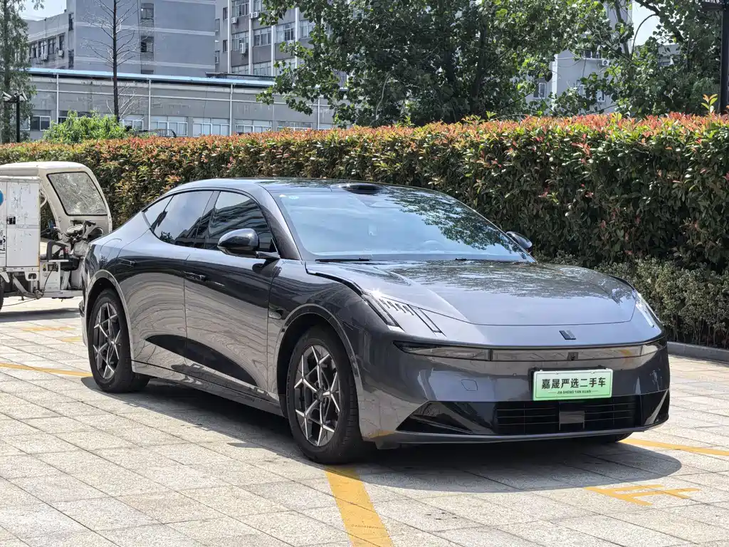 Lynk & Co 10 EM-P 120 4 WD Ultra