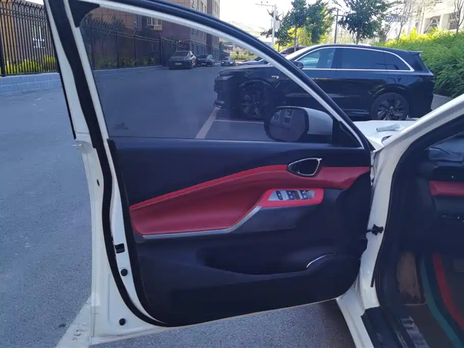 Baojun Valli 1.5 T Dali Sky CVT Premium