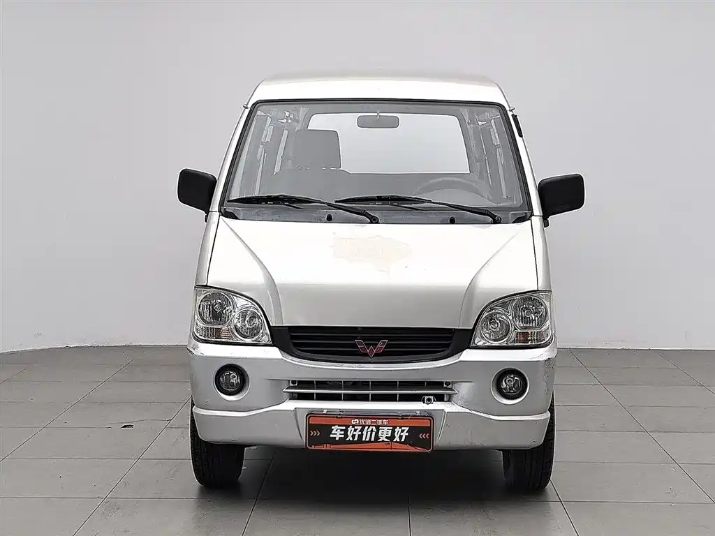 Wuling Zhiguang 五菱之光 2010款 1.0 L立业版