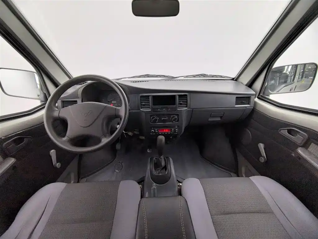 Wuling Zhiguang 五菱之光 2010款 1.0 L立业版