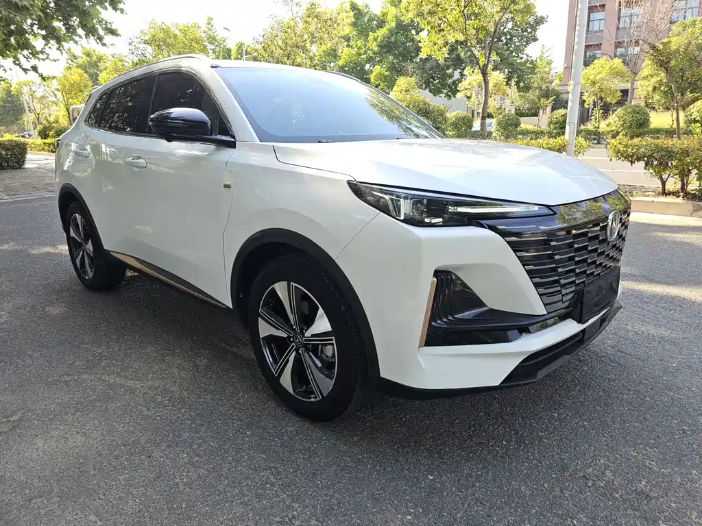 Changan CS55 PLUS 2 nd Gen 1.5 T DCT Distinguished
