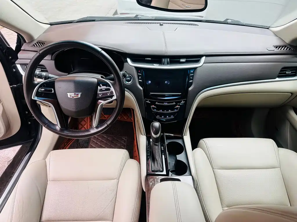 Cadillac XTS 28 T Tech
