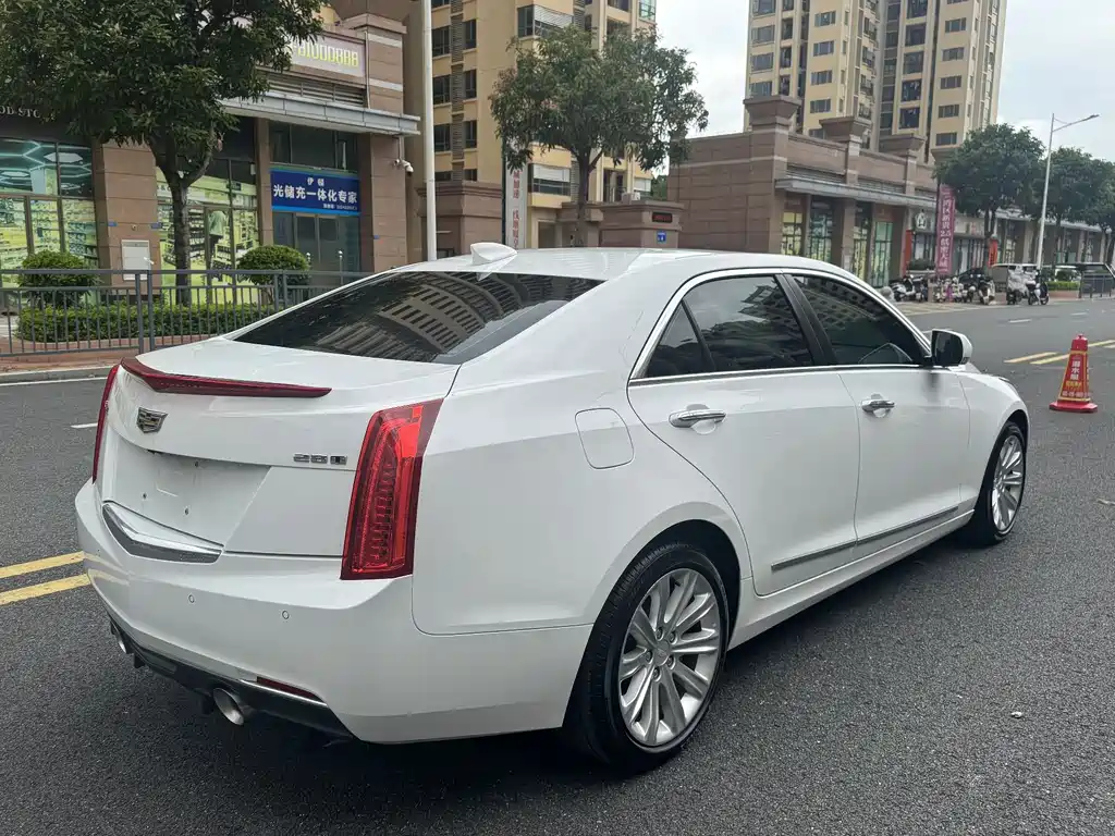 Cadillac ATS-L 28 T Fashion