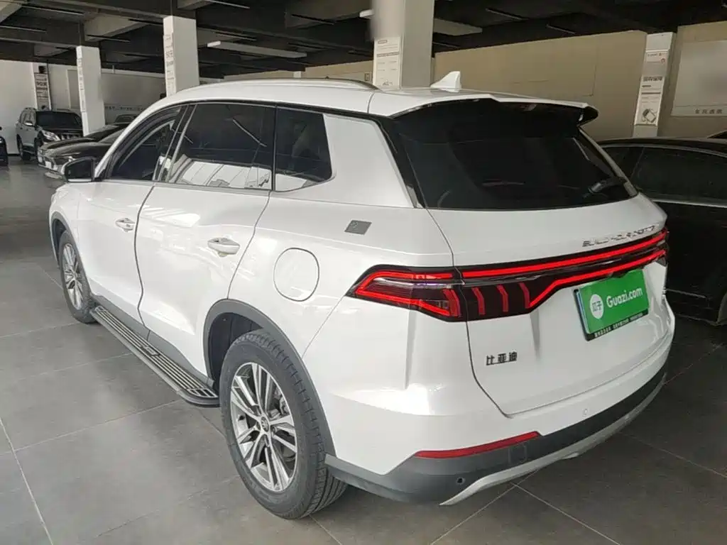 Song Pro 1.5 T Auto Luxury