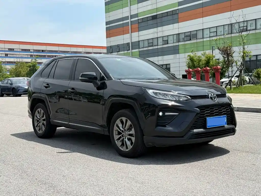Wildlander 2.0 L CVT 2 WD Leading