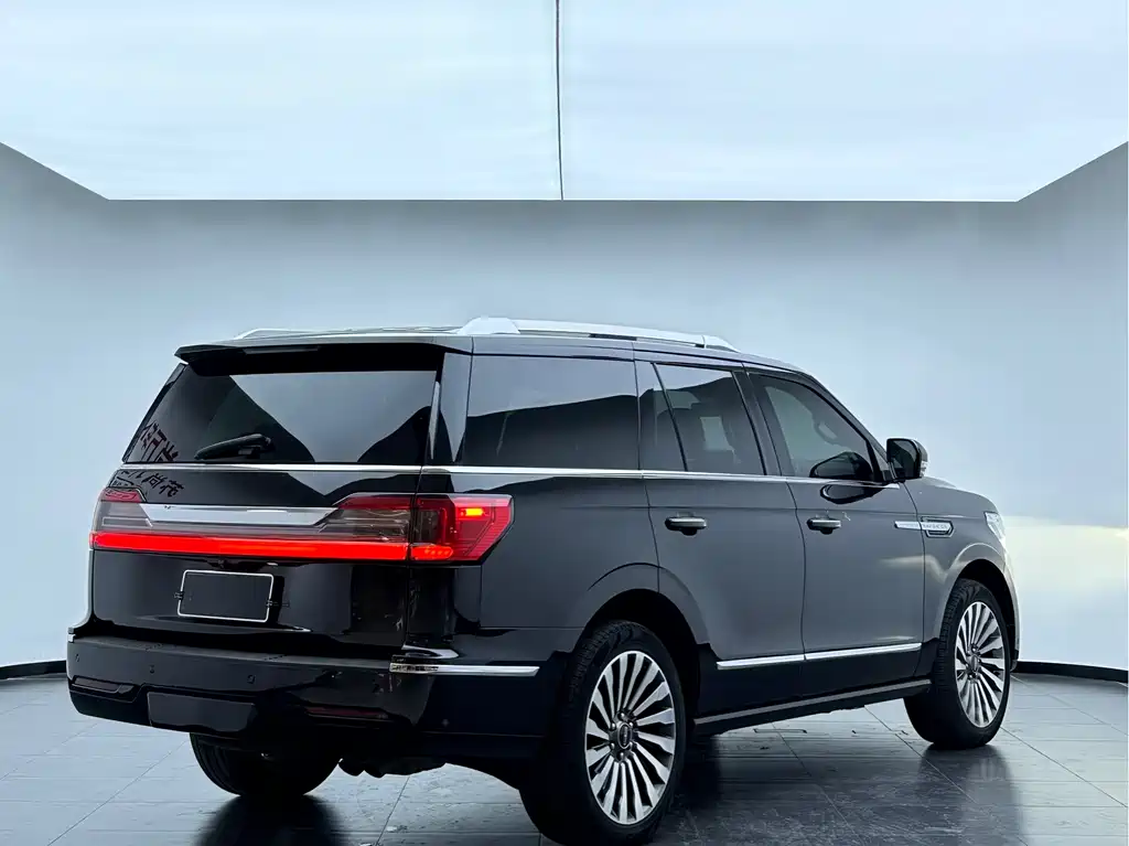 Navigator 3.5 T Honor Shine