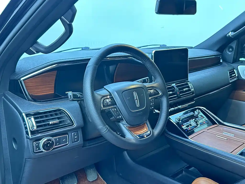 Navigator 3.5 T Honor Shine