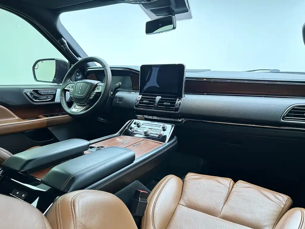 Navigator 3.5 T Honor Shine