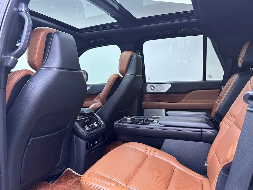 Navigator 3.5 T Honor Shine
