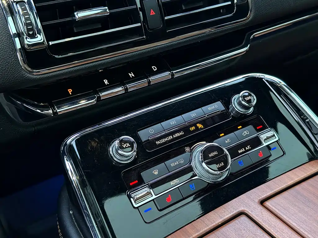 Navigator 3.5 T Honor Shine