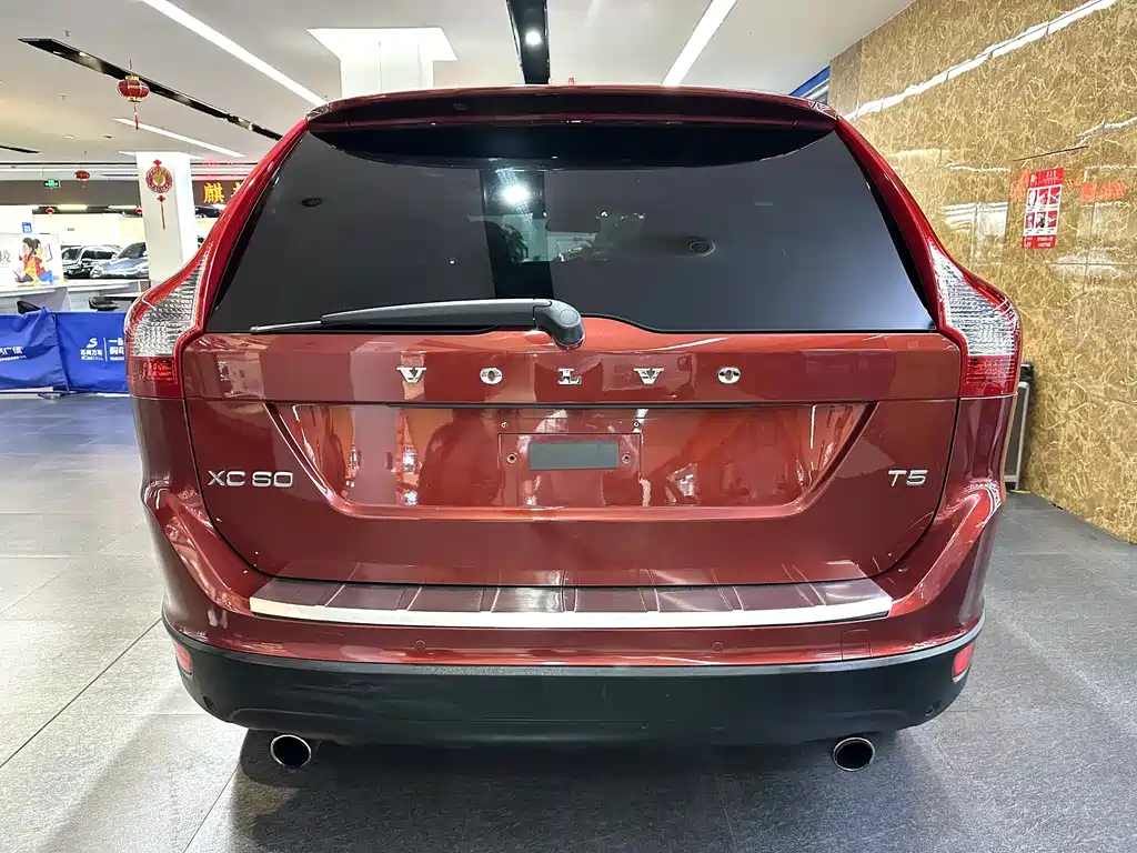 Volvo XC60 (Import) 沃尔沃XC60(进口) 2011款 2.0 T 智雅版