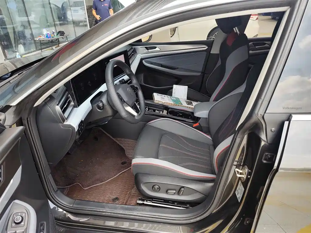 Lamando Lamando L 280 TSI DSG Spicy Cool