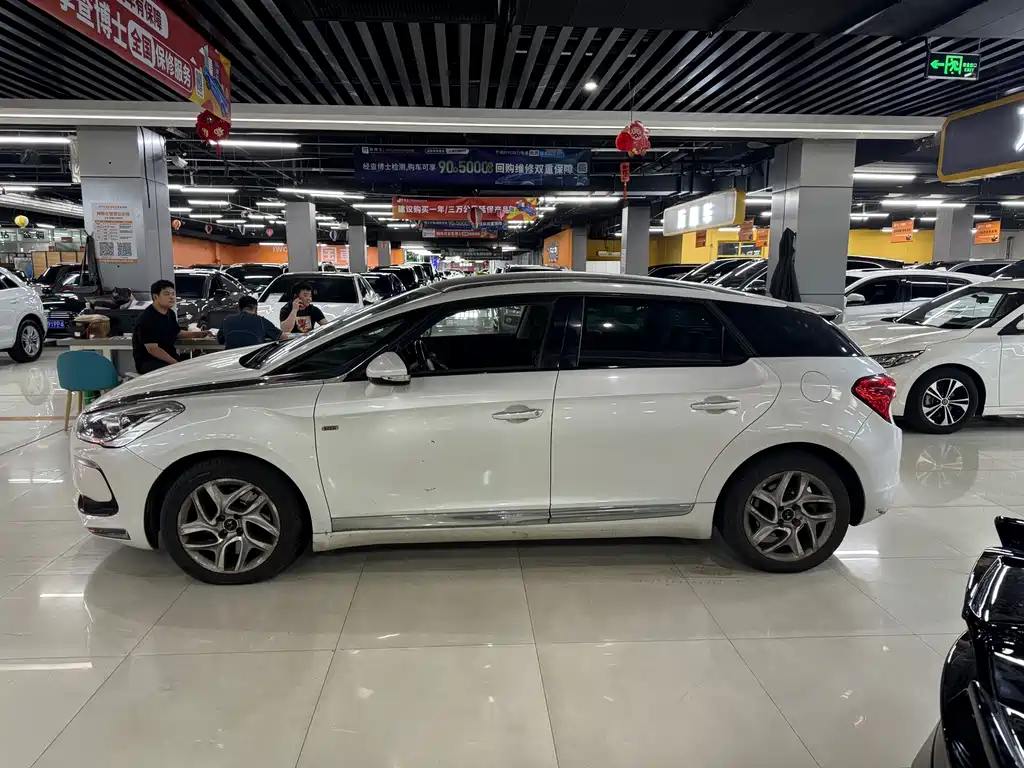DS 5 1.6 T Graceful THP160