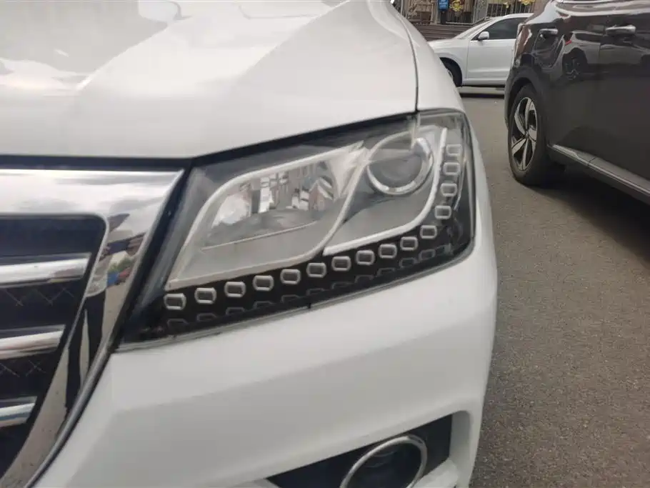 Haval H2 1.5 T Manual 2 WD Distinguished