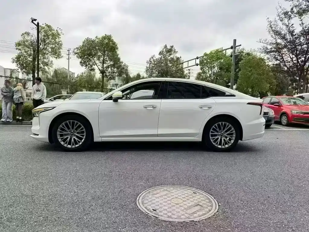 Besturn B70 3 rd Gen 1.5 T Auto Joy 70 Anniversary