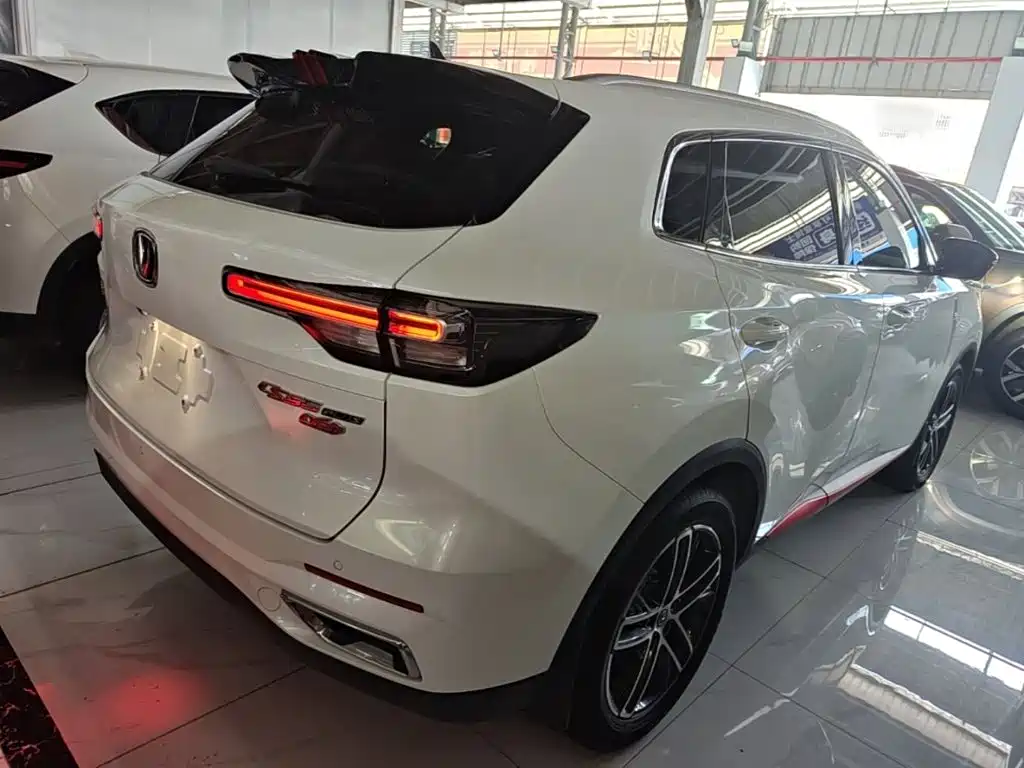Changan CS55 PLUS 2 nd Gen 1.5 T DCT Navigator