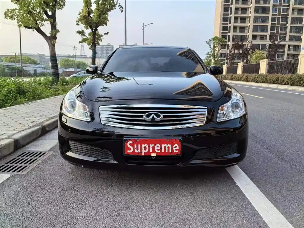 Infiniti G Series G35 Supreme