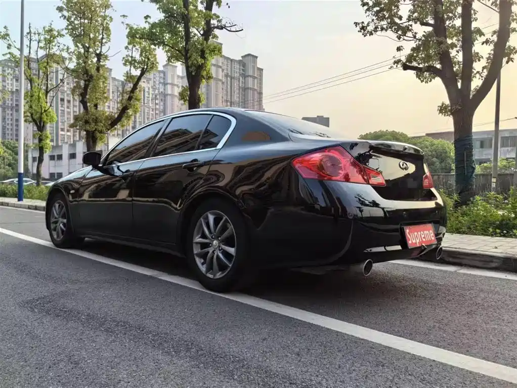 Infiniti G Series G35 Supreme