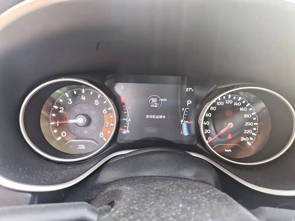 Compass 200 T Auto Home Enjoyment