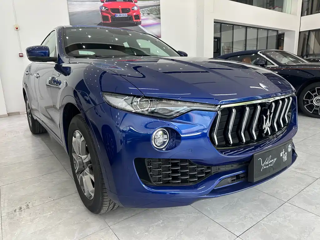 Levante 2.0 T GT