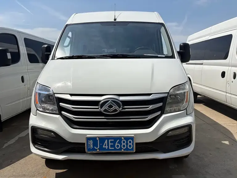 Maxus Xintu V80 新途V80 2024款 傲运通 6 MT 长轴中顶147 Ps 6/7/8/9座