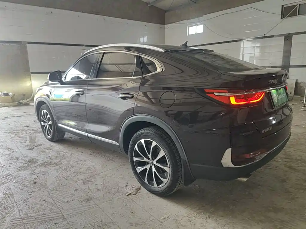 Changan CS85 Coupe 1.5 T DCT Motion CN-VI