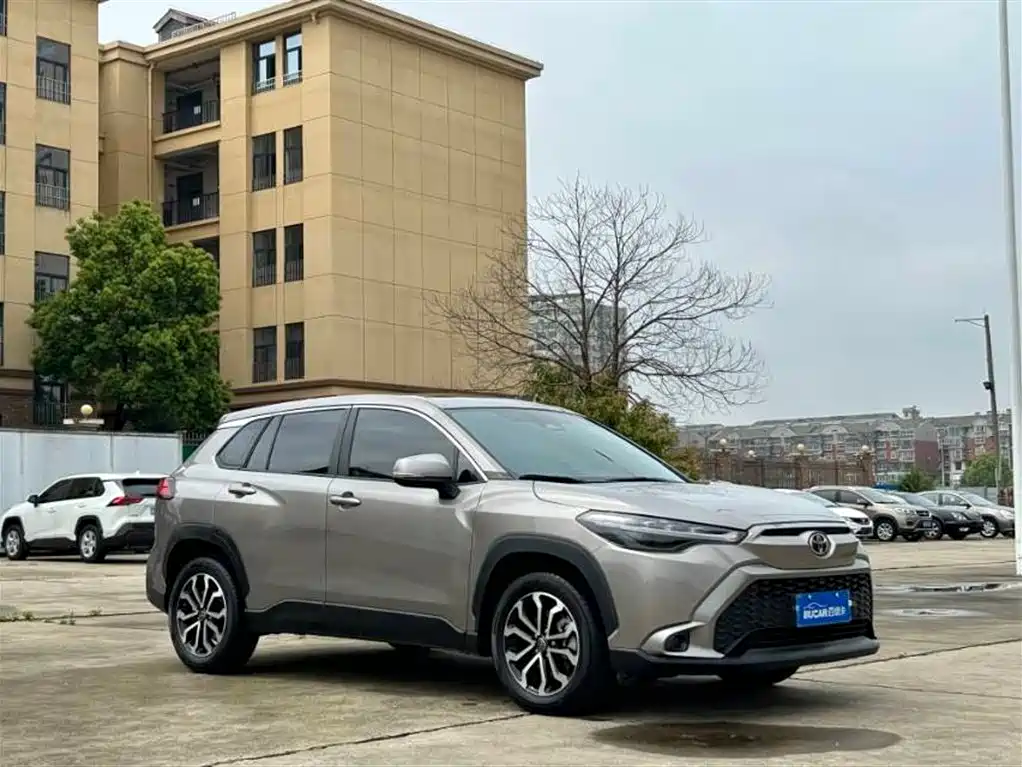 Frontlander 2.0 L CVT Luxury