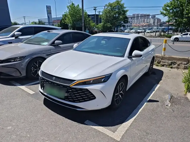 BYD Qin L DM-i 120 KM Transcend